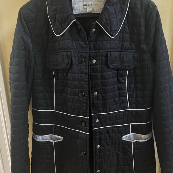 Quilted Black coat with white trim - Picture 2 of 5